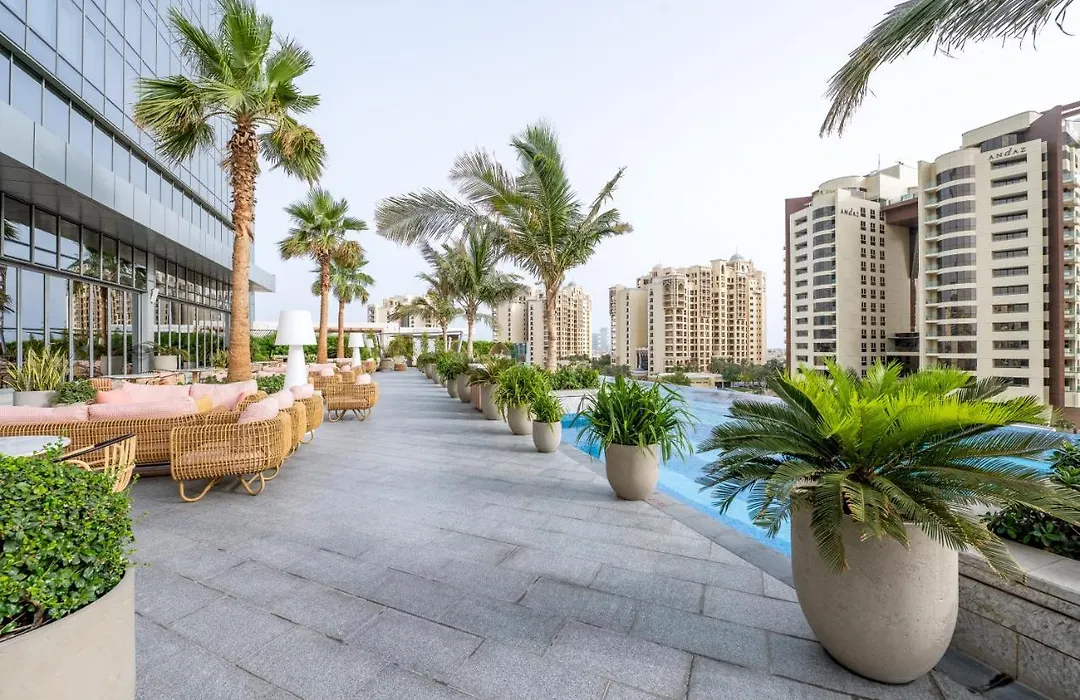 Ultra Luxury Palm Tower With Shared Hotel Facilities-1