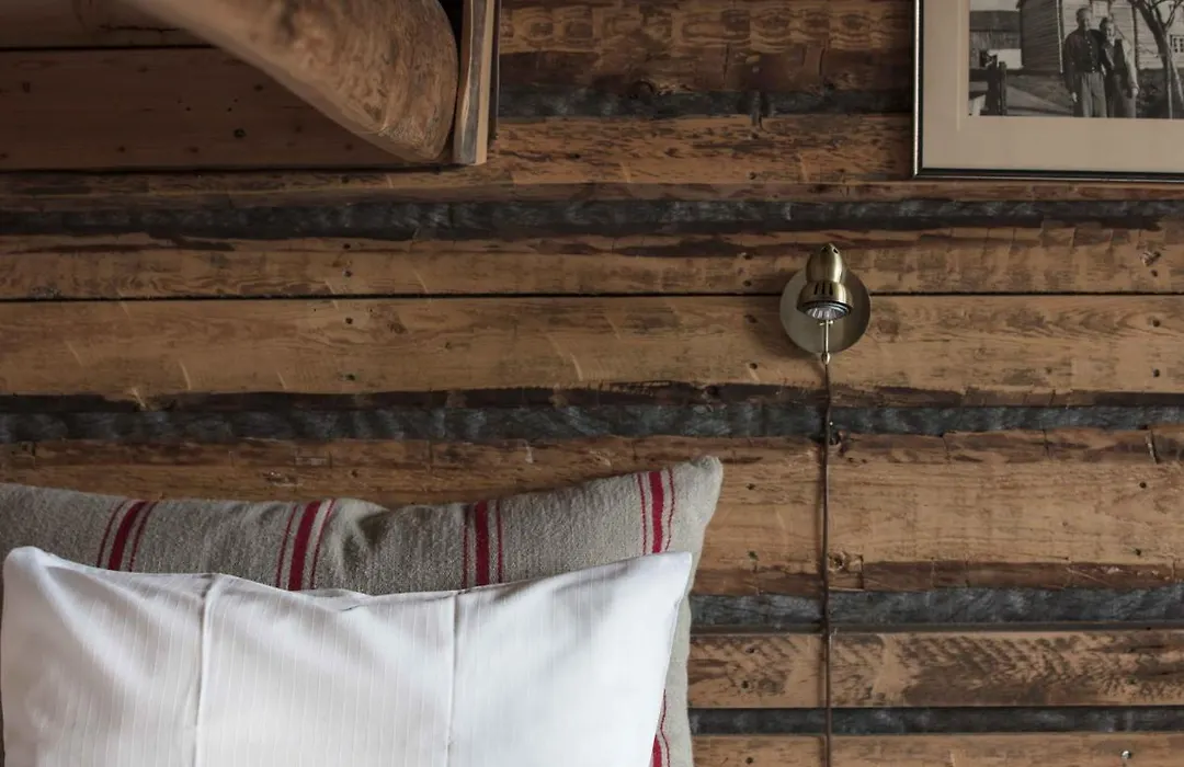 Basecamp Hotel-1
