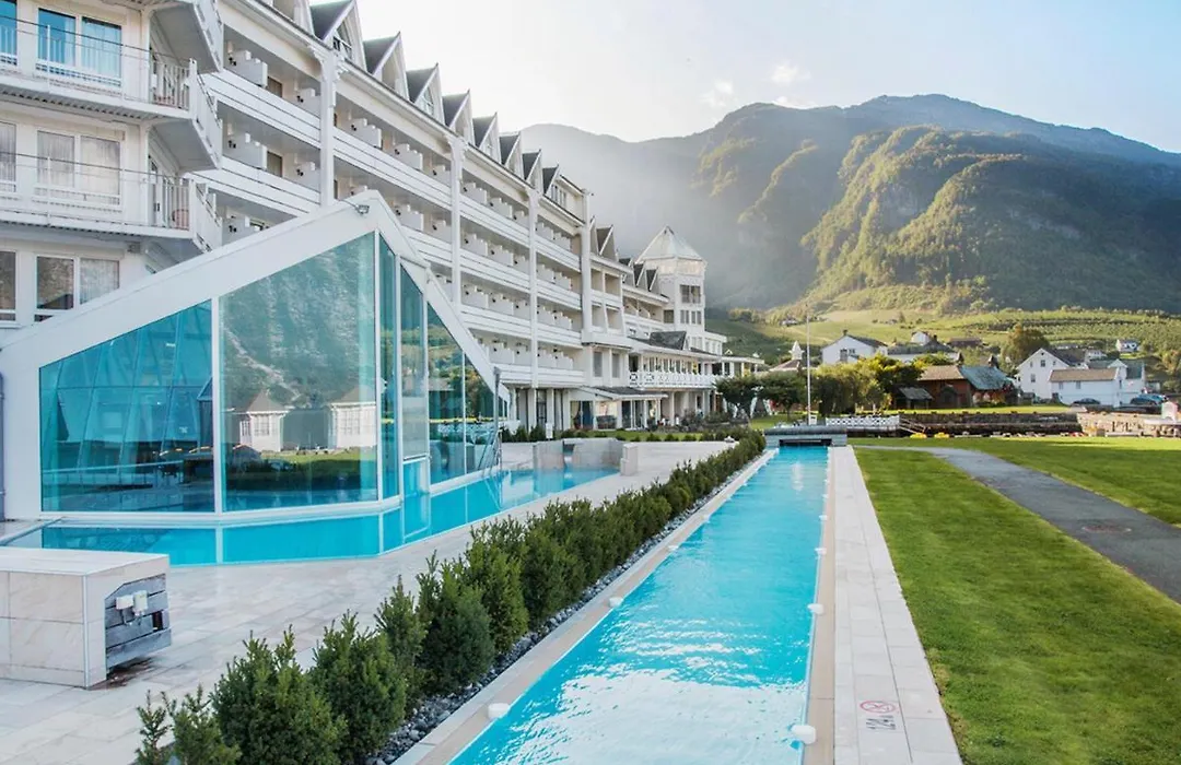 Hotel Ullensvang-1