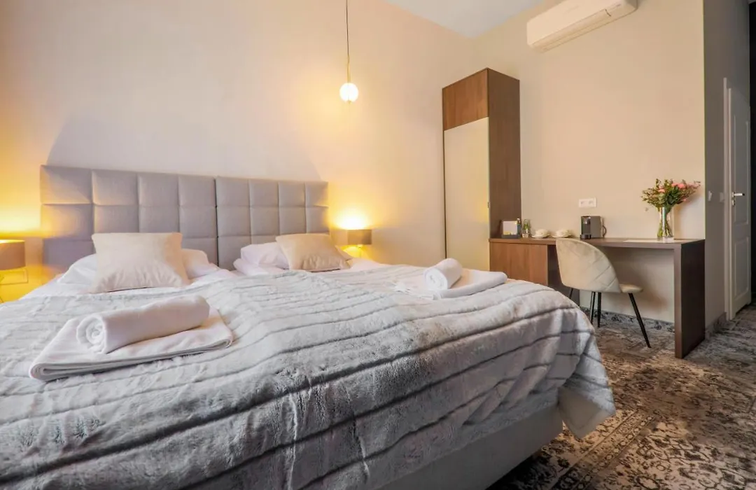 Aparthotel Cracovia Residence-1
