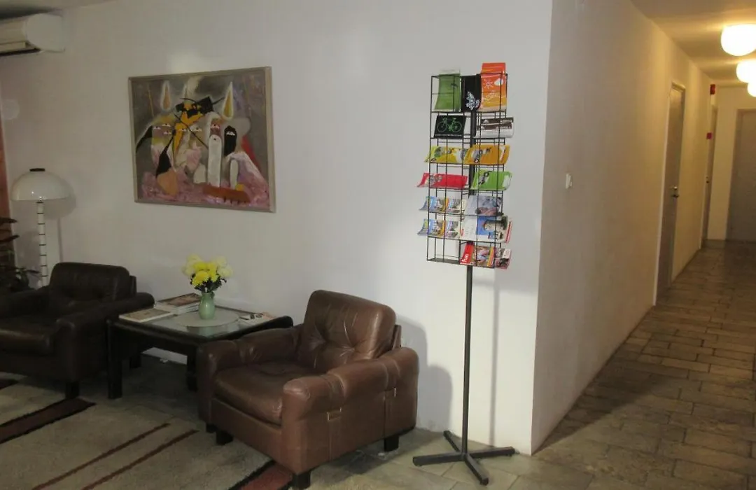 Nepi Hotell-1