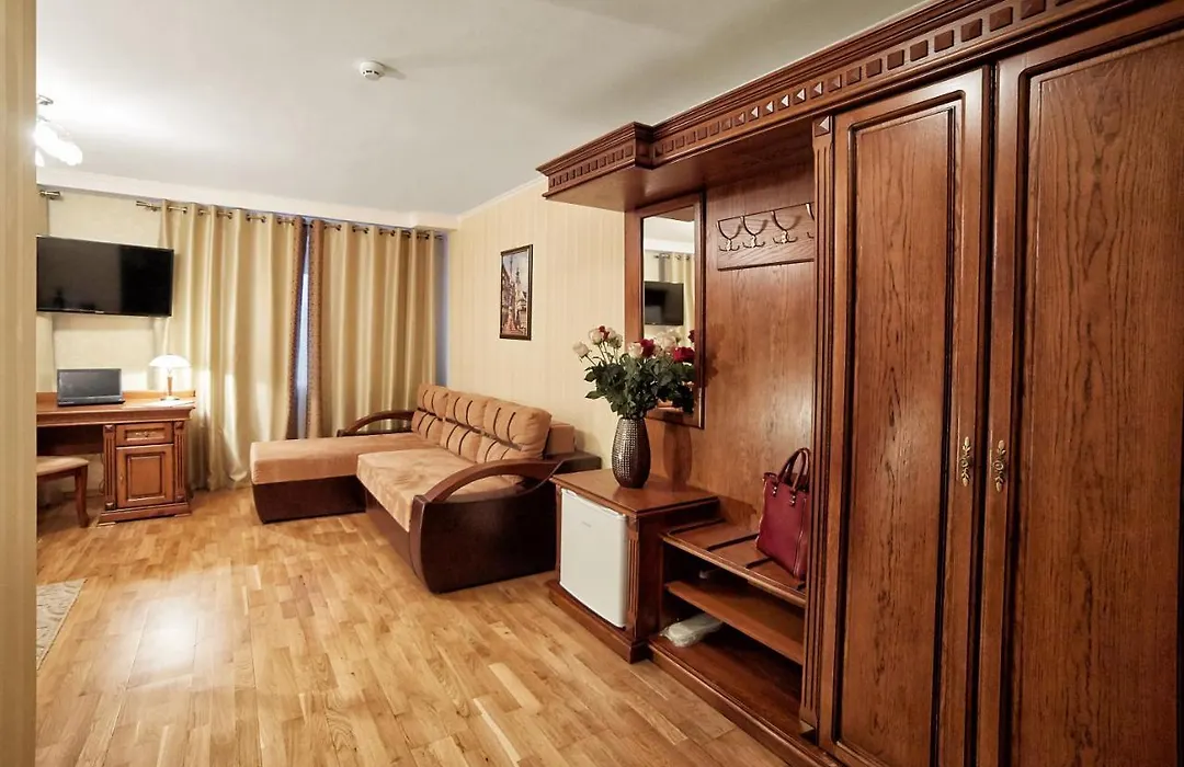 Hotel Lviv-1