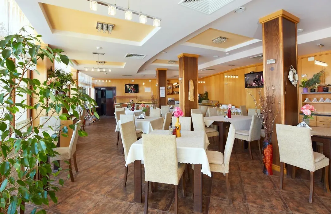 Briz - Seabreeze Hotel-1