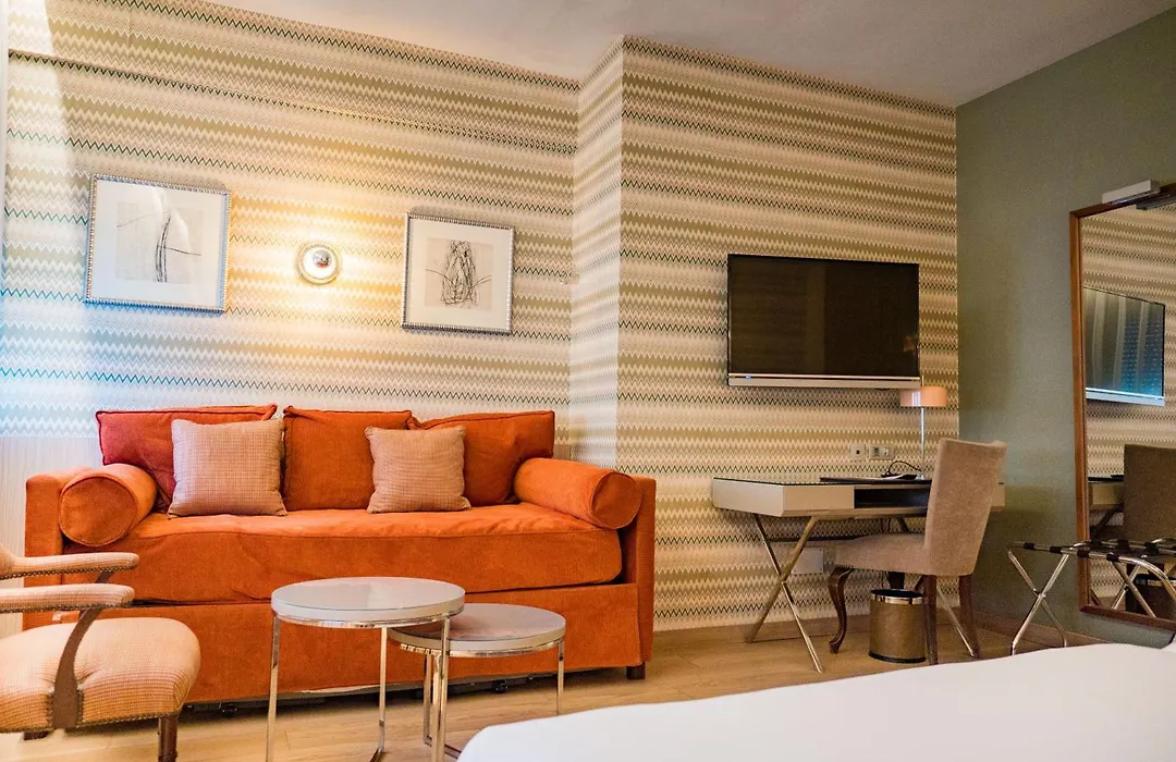 Hotel Opera-1