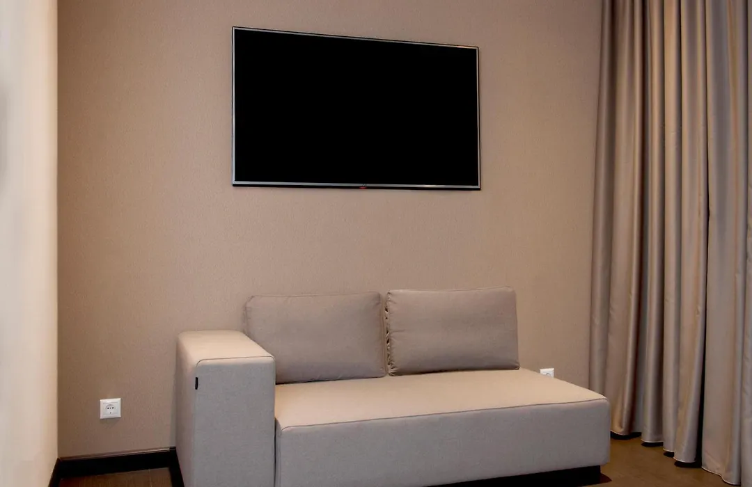 Amazon Hotel-1