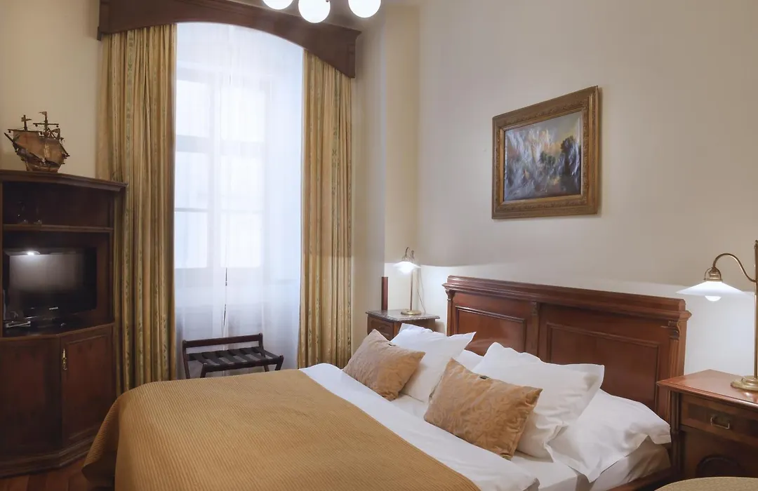 Grand Hotel Praha-1
