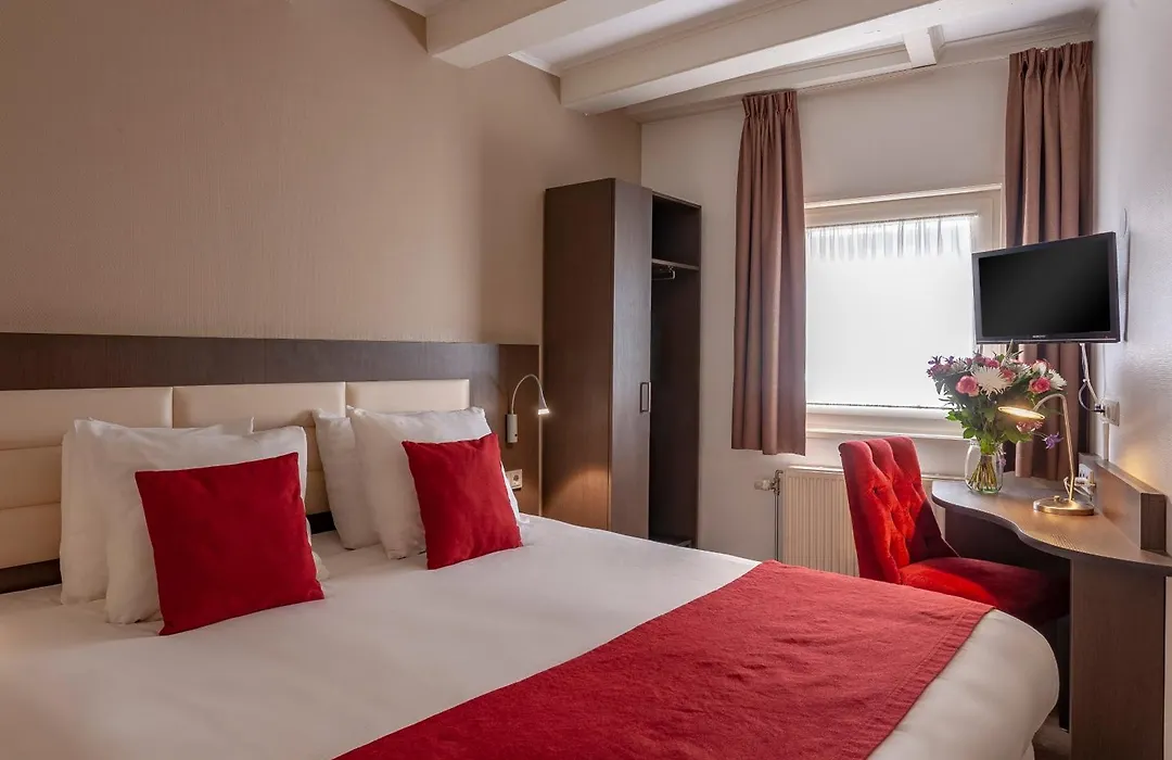 Avenue Hotel-1