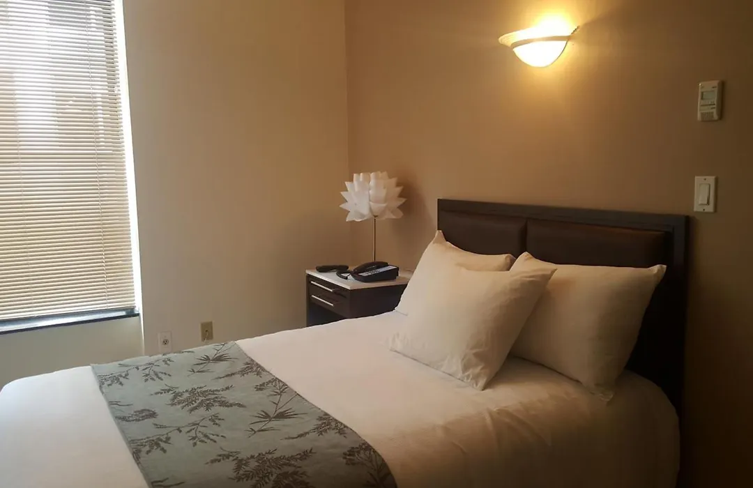 Americana Inn-1