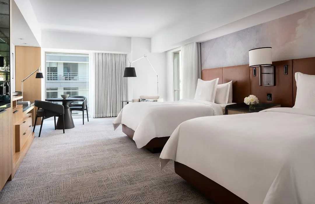 Four Seasons Hotel Seattle-1