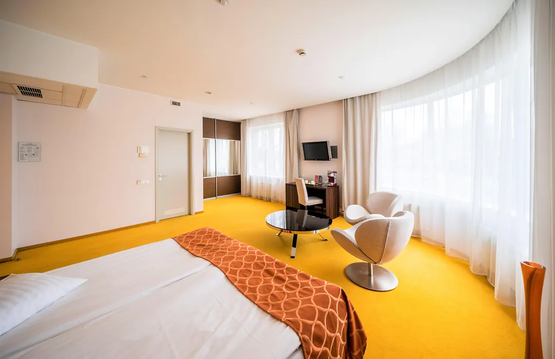 Rija Vef Hotel With Free Parking-1