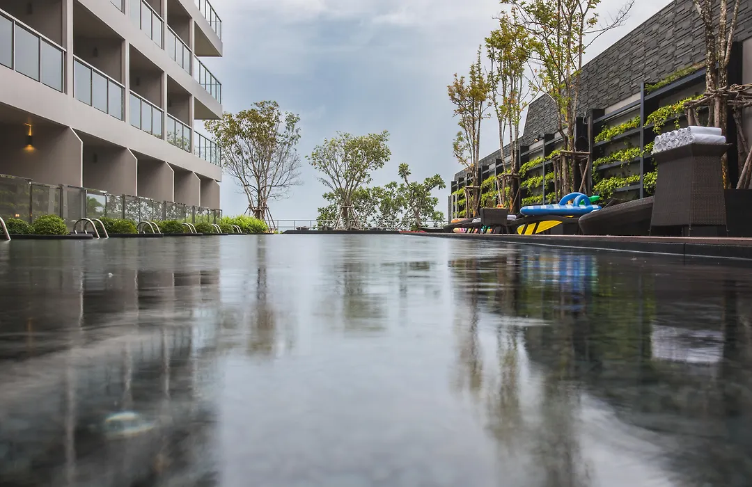 Mayaana Beach Resort Pattaya - Formerly Golden Tulip Pattaya Beach Resort-1