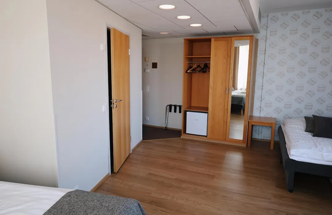 Hesehotelli Turku Linja-autoasema-1