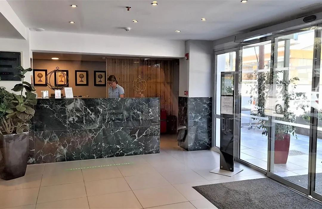 Elite Hotel-1