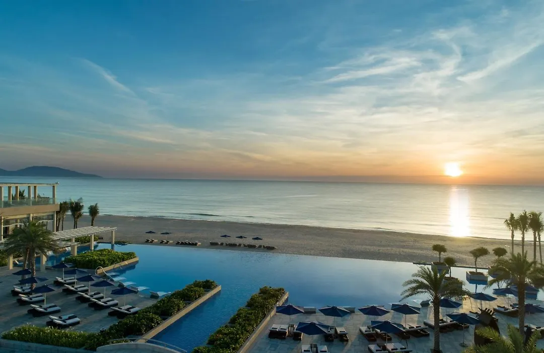 Sheraton Grand Danang Beach Resort & Spa-1