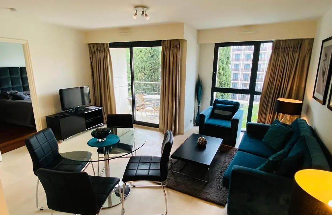 Residence Carlton Riviera-1