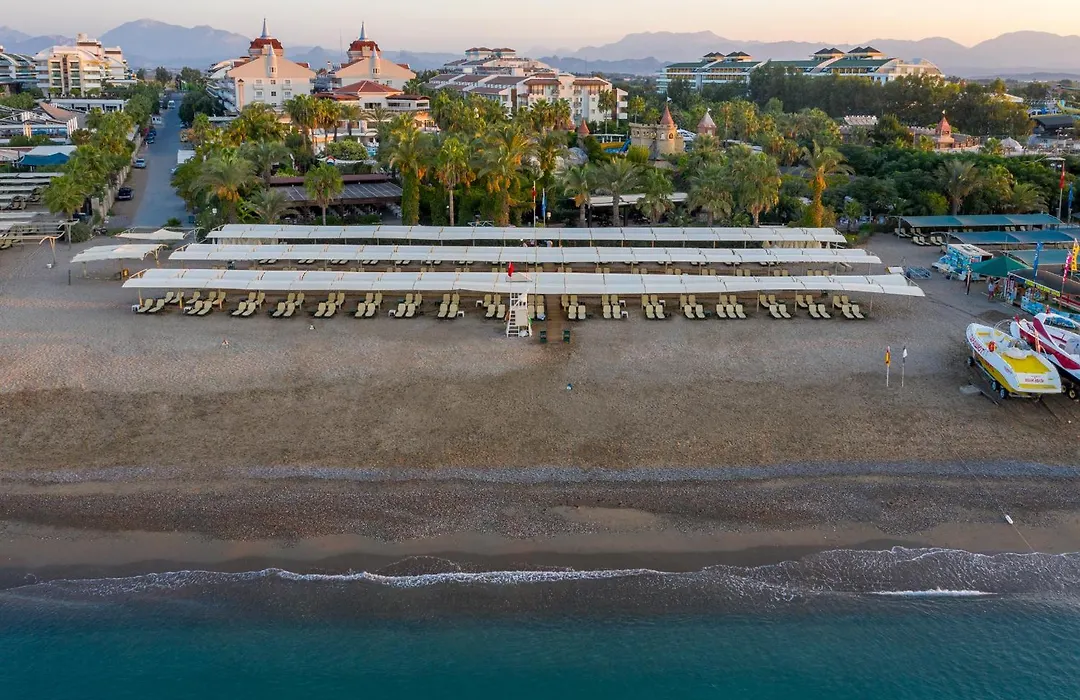 Aydinbey Famous Resort-1