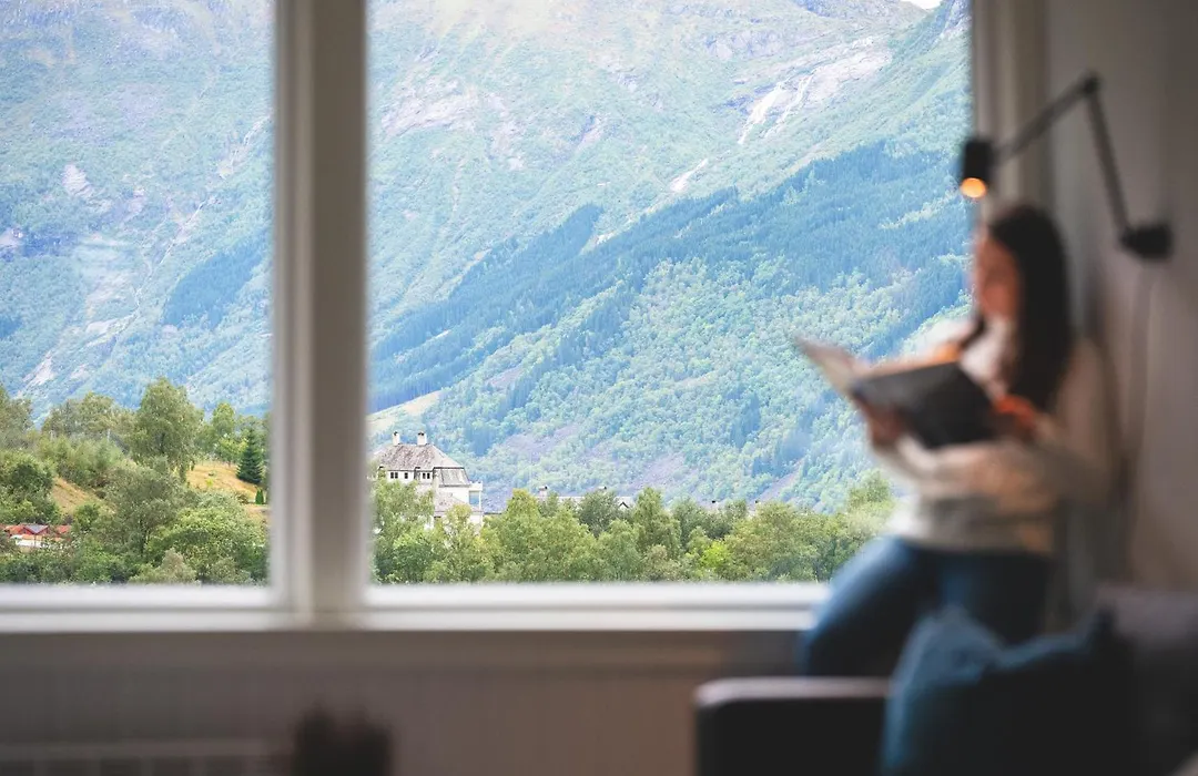 Trolltunga Aparthotel-1