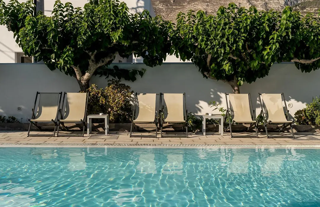 Hippocampus Hotel-1