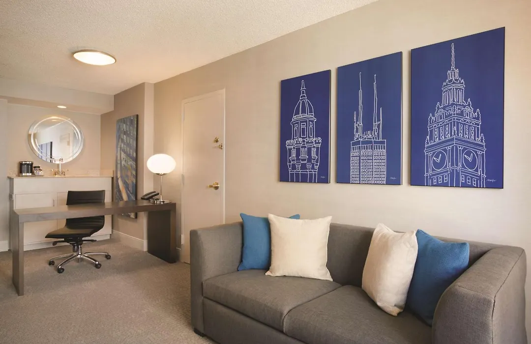 Hilton Chicago Magnificent Mile Suites-1
