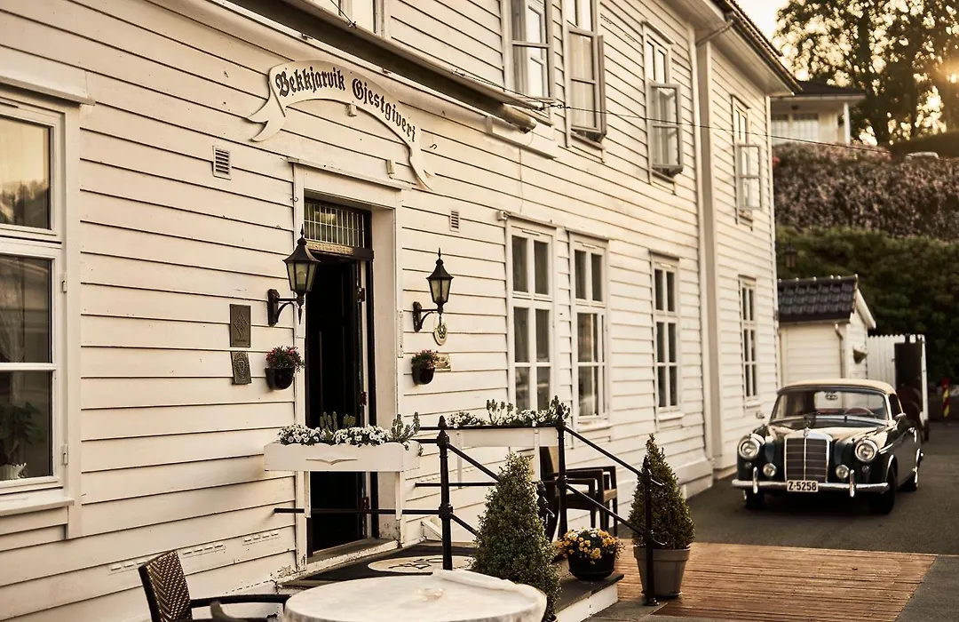 Bekkjarvik Gjestgiveri-1