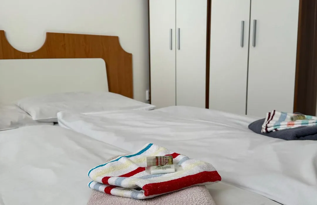 Hotel Avion-1