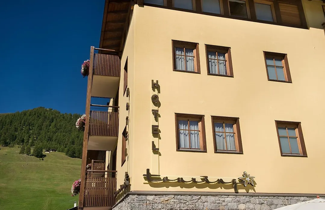 Hotel Touring-1