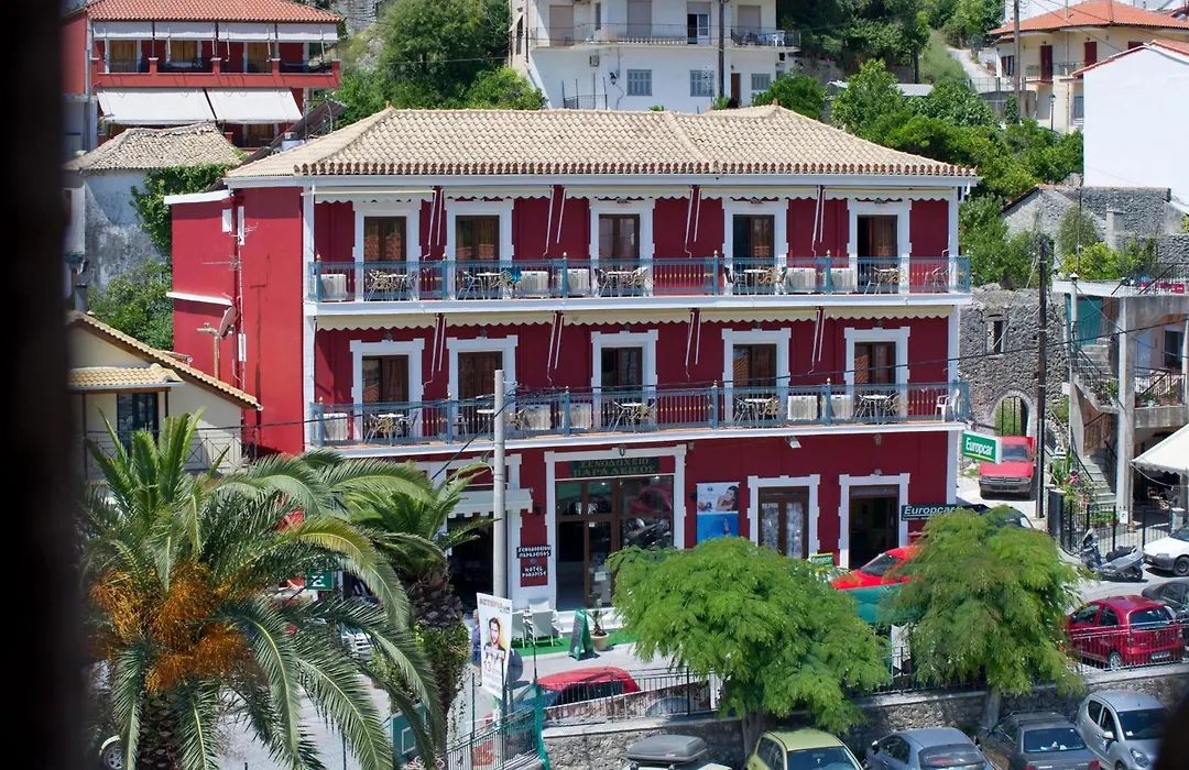 Paradise Hotel-1