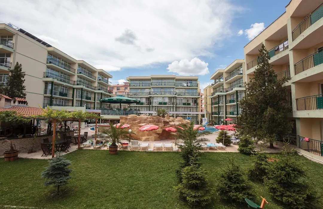 Sunny Day Club Hotel-1