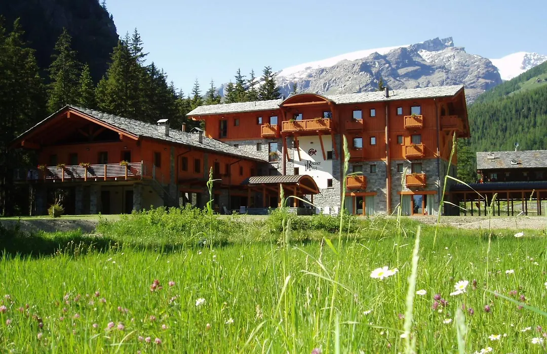 Le Rocher Hotel-1