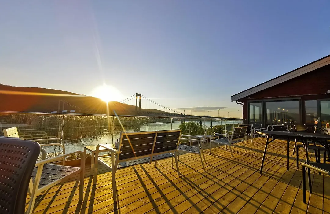 Tjeldsundbrua Hotel-1