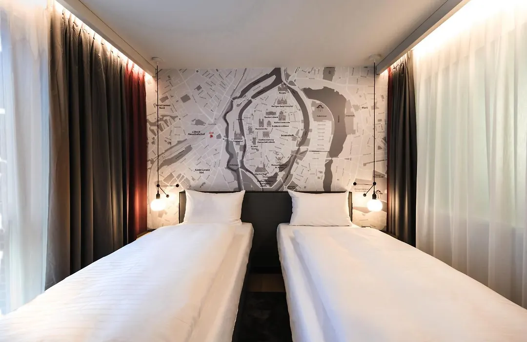 Intercityhotel Luebeck-1