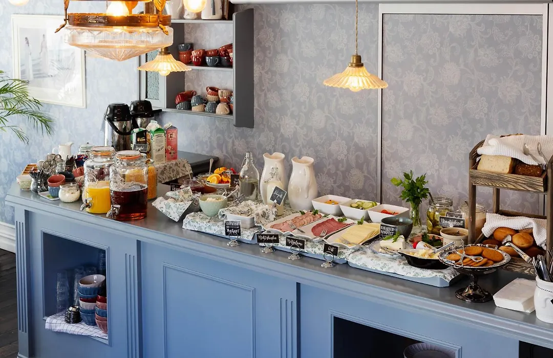Strandvillan Hotell Och Bed & Breakfast-1