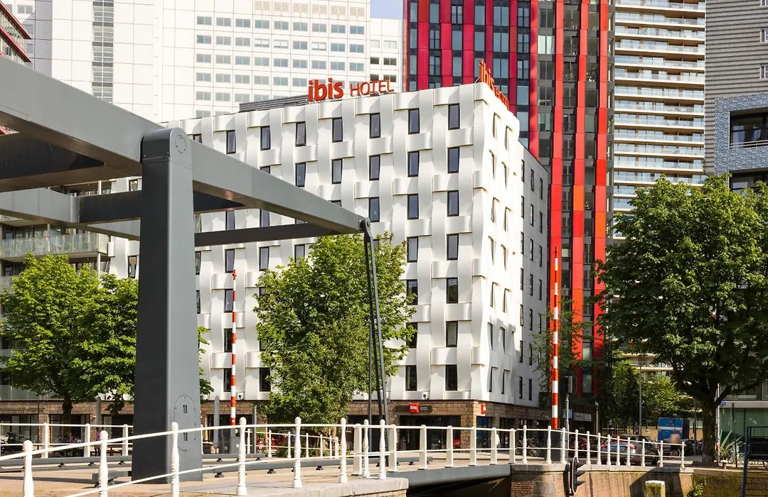 Ibis Rotterdam City Centre-1