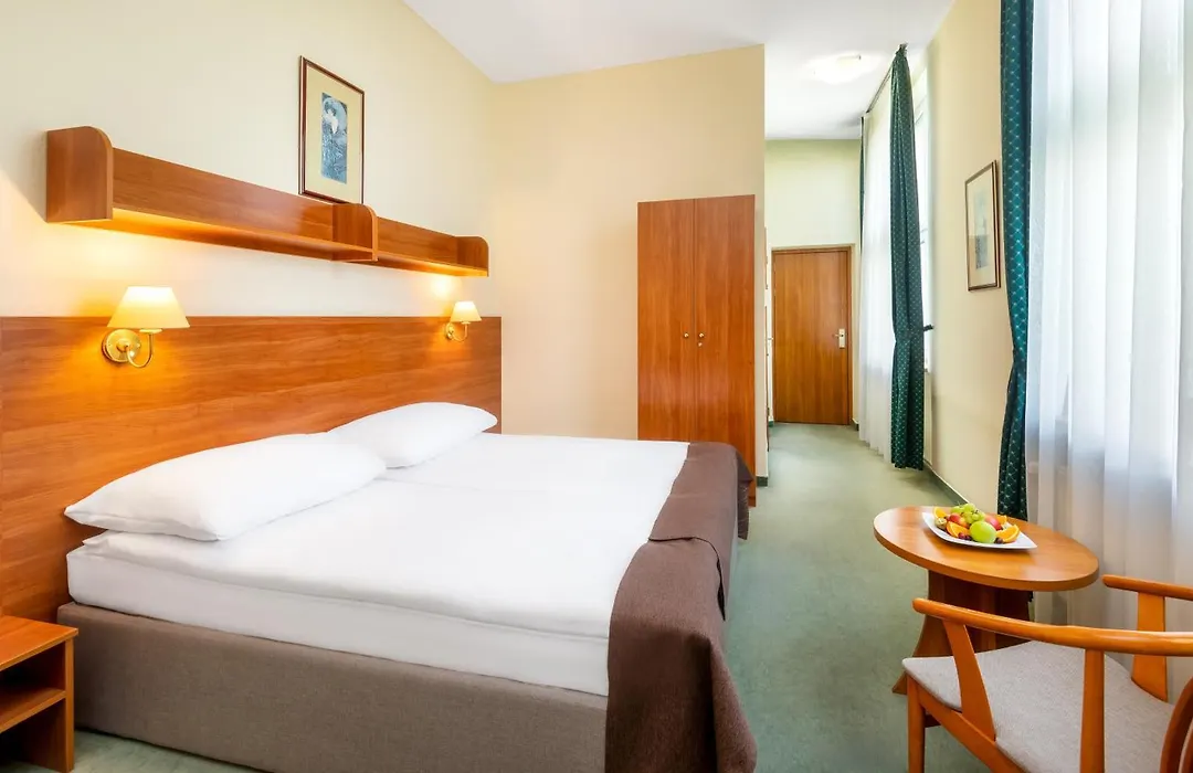 Hotel Millennium-1