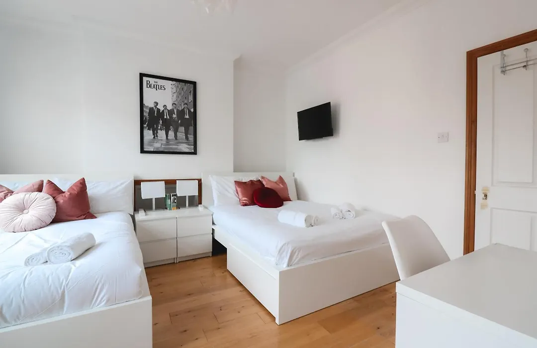 Chelsea Rooms-1