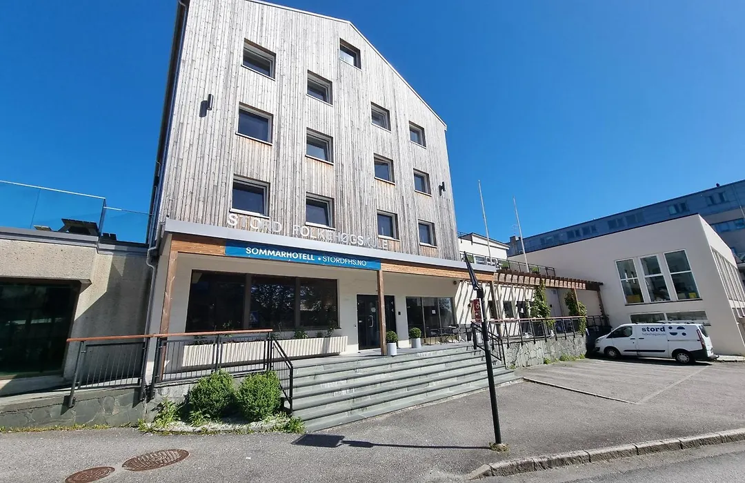 Stord Folkehøgskule Sommarhotell Leirvik-1