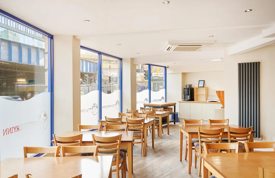 Discovery Inn - Leeds-1