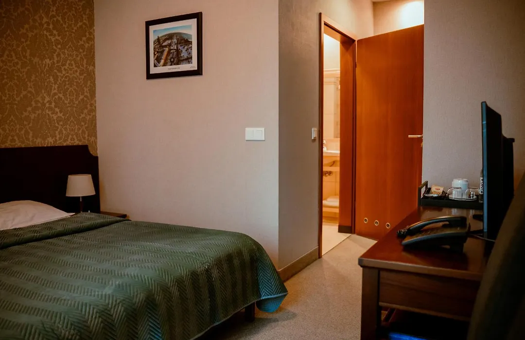 Hotel Kuracyjny Spa & Wellness-1