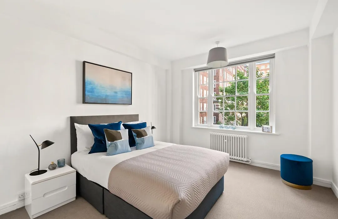 Dolphin House Serviced Apartments-1