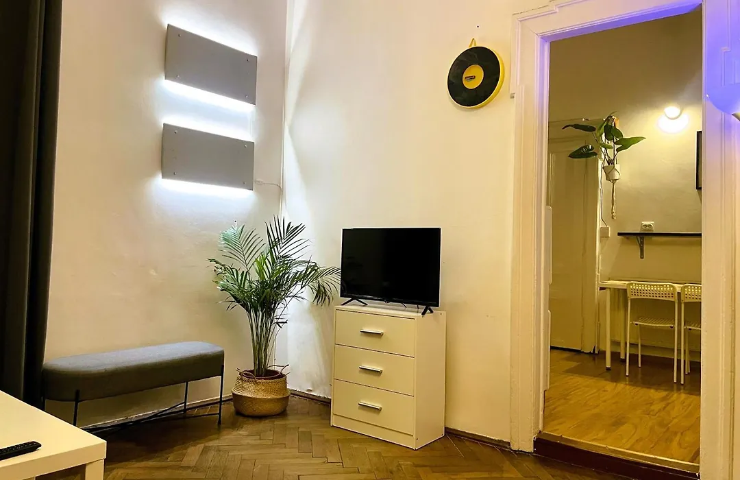 Roller Aparthotel-1