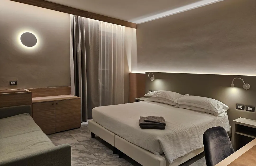 Hotel Porto Roca-1