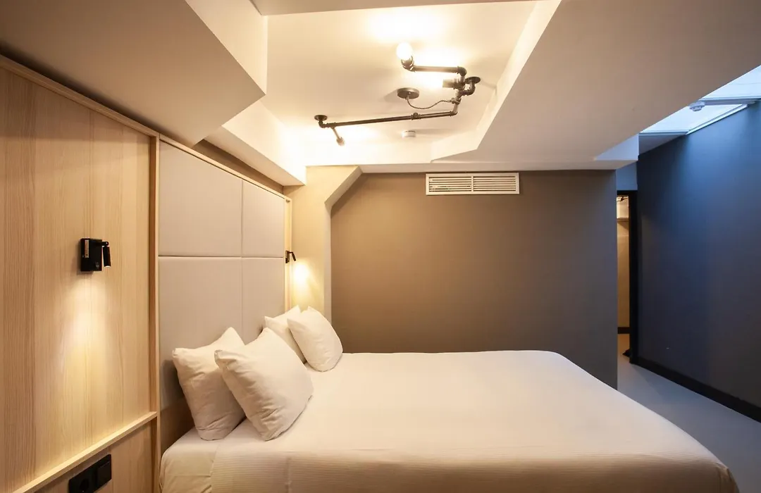 The Alfred Hotel-1