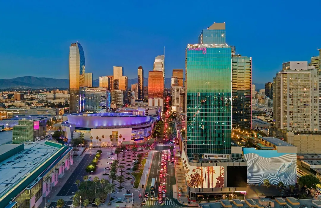 Moxy Downtown Los Angeles-1