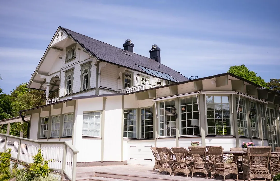 Villa Strandvaegen-1