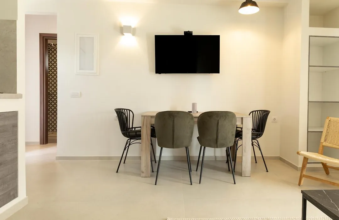 Hotel Mikros Paradisos-1