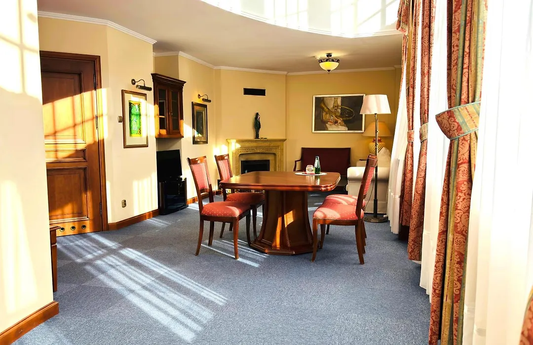 Hotel Opera-1