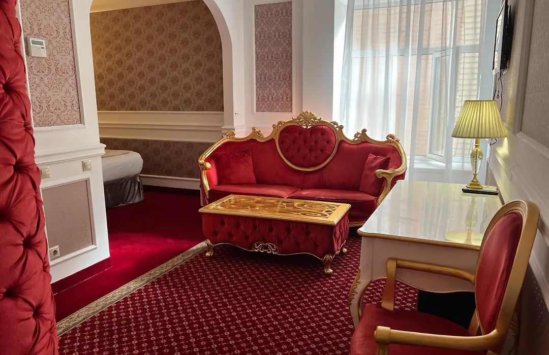 Royal Grand Hotel-1
