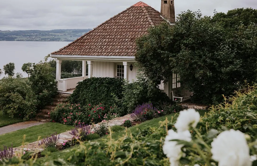 Hoel Gård - Herregården ved Mjøsa-1