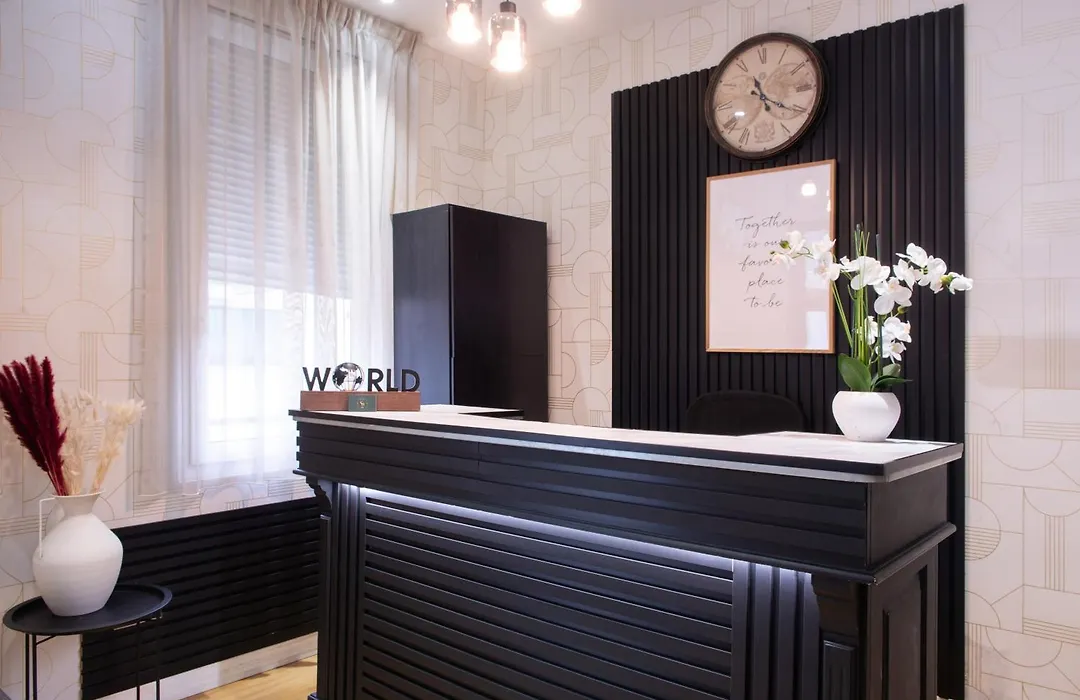 Hotel Cactus-1