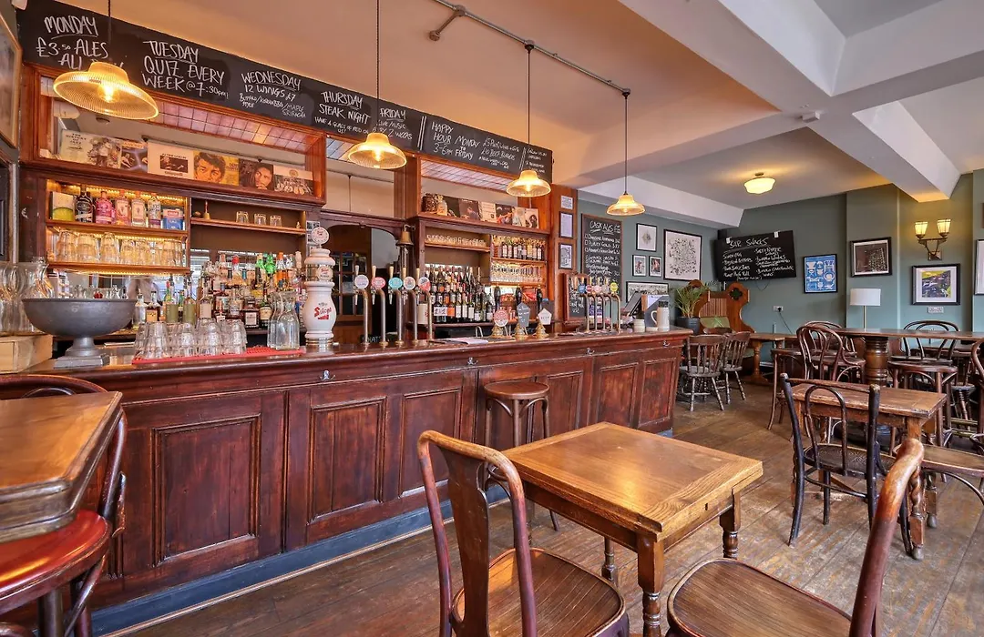 The Carlton Tavern Hotel-1